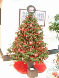 AutoZoneAngelTree-Dec2003-09920.JPG