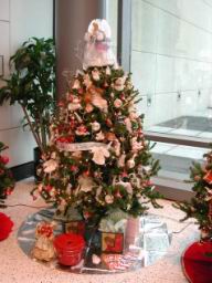 AutoZoneAngelTree-Dec2003-09921.JPG